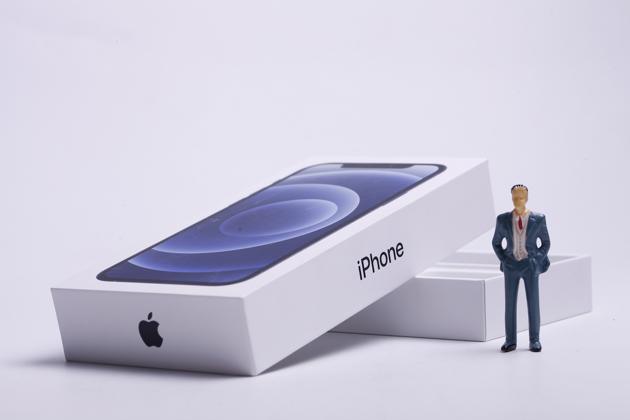 IDC 手機(jī) 2020 年數(shù)據(jù)報告：全年整體出貨量同比下