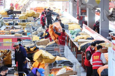 報(bào)告顯：10月快遞企業(yè)單票價格由升轉(zhuǎn)降 龍頭守