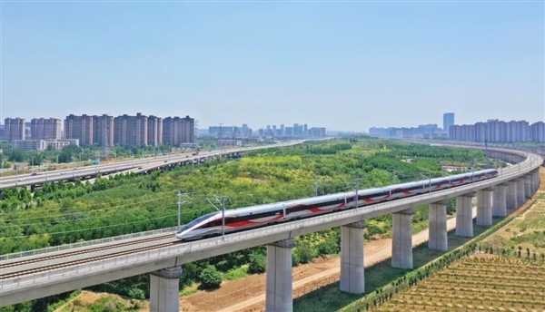 世界上最快的擦肩而過不到1秒！濟(jì)鄭高鐵交會速度870km/h