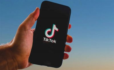 不怕被騙了！TikTok成為全球首個自動標記AI生成內(nèi)