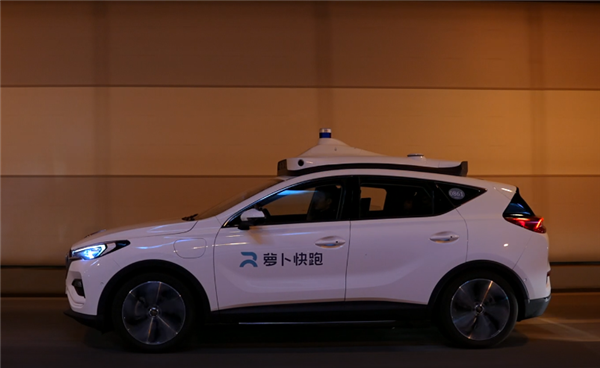 蘿卜快跑回應車內有攝像頭：滿足測試監管及安全需求