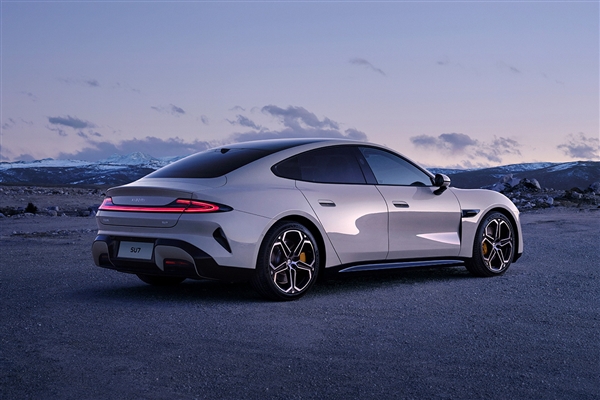 3年就成功了!雷軍分享的書火上讀書熱搜榜第一:靠讀它才堅定造小米汽車