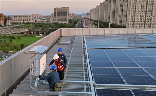 全國首個城際軌道分布式光伏發電項目并網：年發電可達5萬兆瓦時