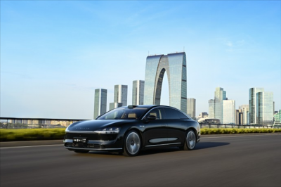 智界R7大定超1.1萬 余承東：終于從S7跌倒的地方又