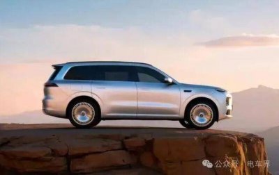 零跑D系列兩款車型實車圖亮相,雙芯片配置成亮